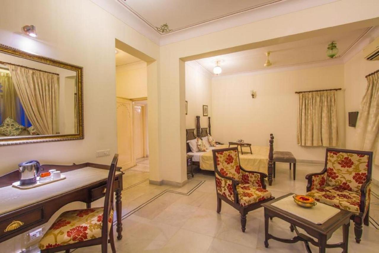 Akshay Niwas Boutique Luxury Hotel Udaipur Luaran gambar